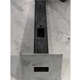 镀锌板与铁方通焊接-铁路信号灯显示屏支架