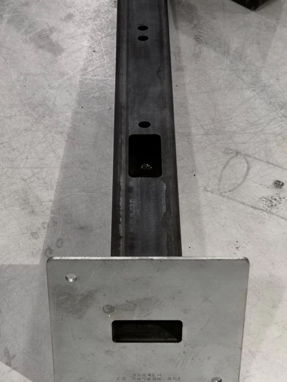 镀锌板与铁方通焊接